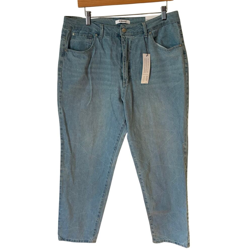 d.jeans Slim Mom Jeans Womens Size 14 NWT Light Wash High Rise Stretch Denim